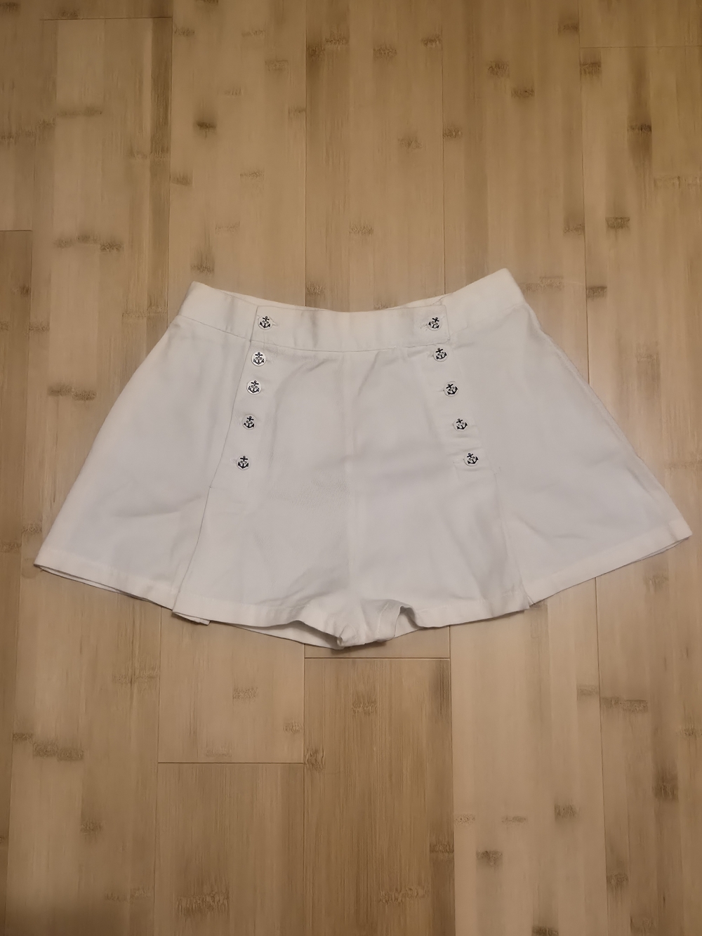 ​Vintage 70s ILGWU White Sailor Skort Nautical Anchor Buttons High Waist Sz 11/1
